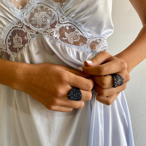 טבעת Sparks כחולה - סי סמדר אליאסף מעצבת תכשיטים בעבודת יד